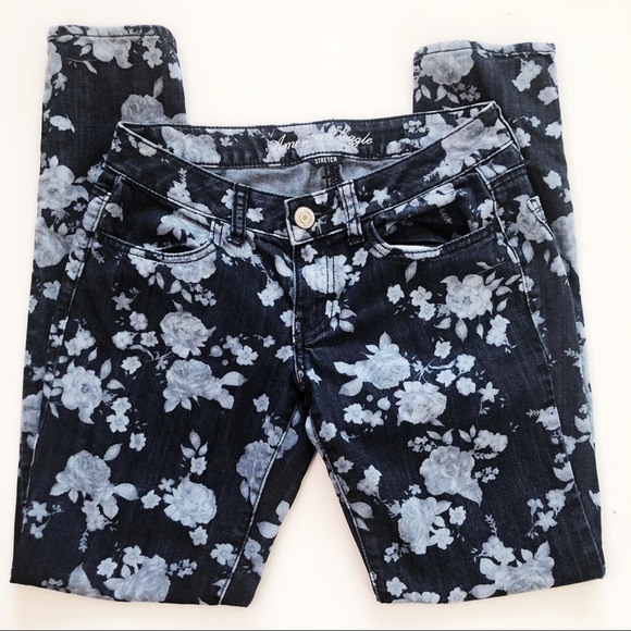 American Eagle Outfitters Denim - AMERICAN EAGLE Stretch Floral Jegging